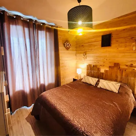 Appartement, Vue Panoramique Avec Terrasse, Parking, Aux Angles Lejlighed