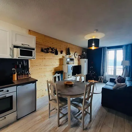 Appartement, Vue Panoramique Avec Terrasse, Parking, Aux Angles * Les Angles (Pyrenees-Orientales)